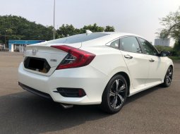 Honda Civic ES SEDAN AT 2018 Putih 6