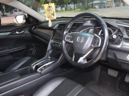 Honda Civic ES SEDAN AT 2018 Putih 7