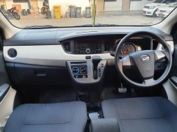 Daihatsu Sigra R DLX 1.2 A/T 2017 4