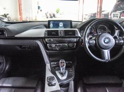 BMW 3 Series 330i M Sport 2015 6