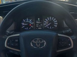 Jual cepat Toyota Kijang Innova V 2016 di Jawa Timur 6