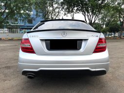 Mercedes-Benz C-Class 250 2012 Abu-abu 6