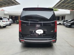 Hyundai H-1 2.5L CRDi XG 2020 6