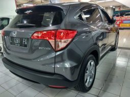 Dijual mobil bekas Honda HR-V E, Jawa Timur  9