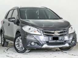 Suzuki SX4 S-Cross AT 2017 Abu-abu 1