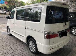 Jawa Timur, Daihatsu Luxio X 2018 kondisi terawat 7