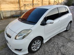 Toyota Yaris S Limited 2009 Putih 3