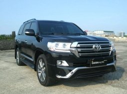 DKI Jakarta, Toyota Land Cruiser VX-R 2018 kondisi terawat 8