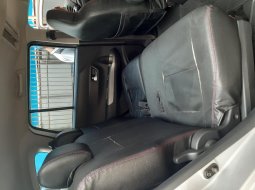 Daihatsu Sigra 1.2 R AT 2017 Minivan 3