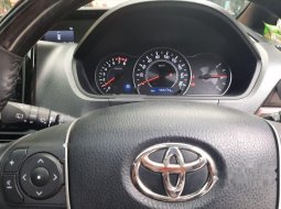 Mobil Toyota Voxy 2018 dijual, Banten 2