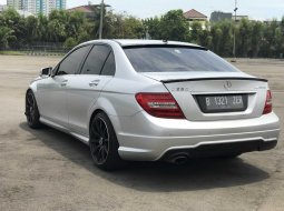 Mercedes-Benz C-Class 250 AVG 2012 6