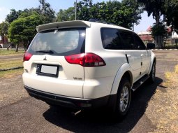 Mitsubishi Pajero Sport V6 3.0 BENSIN 2014 Putih 5