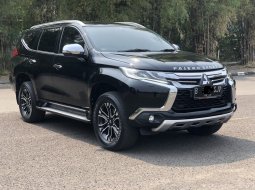 MITSUBISHI PAJERO DAKKAR ROCKFORD HITAM 2018 2