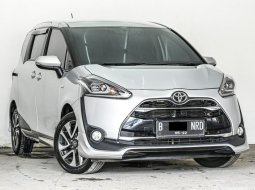 Toyota Sienta Q 2017 5