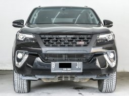 Toyota Fortuner VRZ 2018 SUV 1