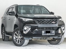 Toyota Fortuner VRZ 2018 SUV 2