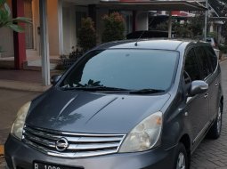 Nissan Grand Livina1.5 Ultimate AT 2012 2