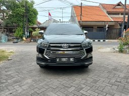 Toyota Venturer 2018 Hitam 8