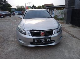Jual Honda Accord VTi 2010 harga murah di Jawa Barat 5