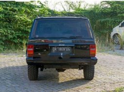 Jeep Cherokee 1995 Jawa Timur dijual dengan harga termurah 5