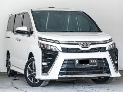 Toyota Voxy CVT 2018 MPV 1
