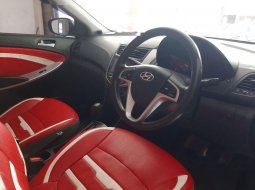 Jual mobil Hyundai Grand Avega GL 2012 bekas, Jawa Barat 8