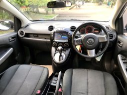 Mazda 2 Sport HB Automatic 2012 6