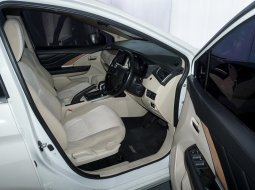 Mitsubishi Xpander Ultimate AT 2018 Putih 9