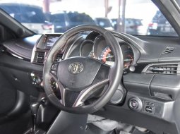Toyota Yaris S 2016 Hatchback 4