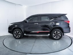 Toyota Fortuner 2.4 VRZ TRD AT 2018 Hitam 7