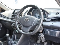 Toyota Limo 1.5 Manual 2015 Sedan 3