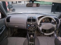 Jual cepat Hyundai Accent GLS 2004 di Jawa Timur 9