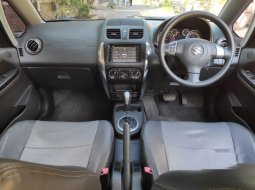 Mobil Suzuki SX4 2012 Cross Over terbaik di Jawa Timur 9