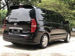 Hyundai H-1 Royale 2016 Hitam 4