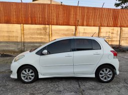 Toyota Yaris S Limited 2009 8