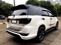Toyota Fortuner G VNT TRD AT 2014 Putih 4