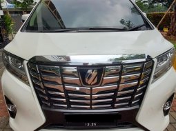 Toyota Alphard Type G ATMP Tahun 2017 Putih