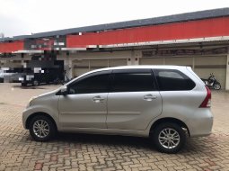 Daihatsu Xenia 1.3 R Deluxe AT Kredit Termurah 2