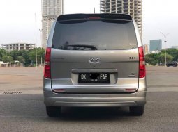 Hyundai H-1 XG 2016 Silver 3