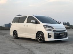 Mobil Toyota Vellfire 2013 Z dijual, DKI Jakarta 10