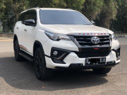 Toyota Fortuner VRZ TRD 2020 Putih 1