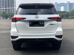 Toyota Fortuner VRZ TRD 2020 Putih 5