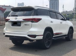 Toyota Fortuner VRZ TRD 2020 Putih 6