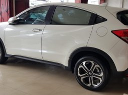 Honda HRV Special Edition A/T ( Matic ) 2021 Putih Km 12rban Mulus Siap Pakai 3