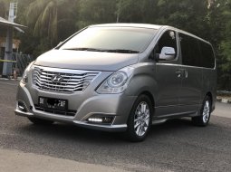 Hyundai H-1 XG 2016 Silver 2