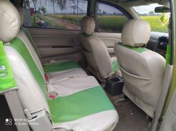 Daihatsu Xenia Li 2006 SUV 6