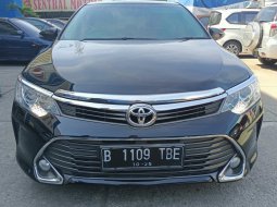 Jual mobil Toyota Camry 2015 1