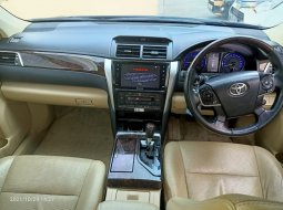 Jual mobil Toyota Camry 2015 7