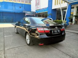 Jual mobil Toyota Camry 2015 4