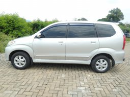 Jual mobil Toyota Avanza 2009 7